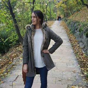 Meet your Posher, Julia